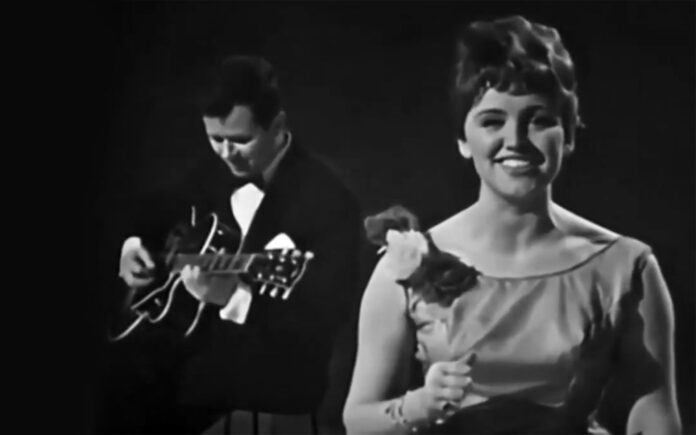 Grethe og Jørgen Ingmann vinder Dansk Melodi Grand Prix 1963.