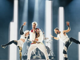 Baby Lasagna på scenen un der Eurovision 2024